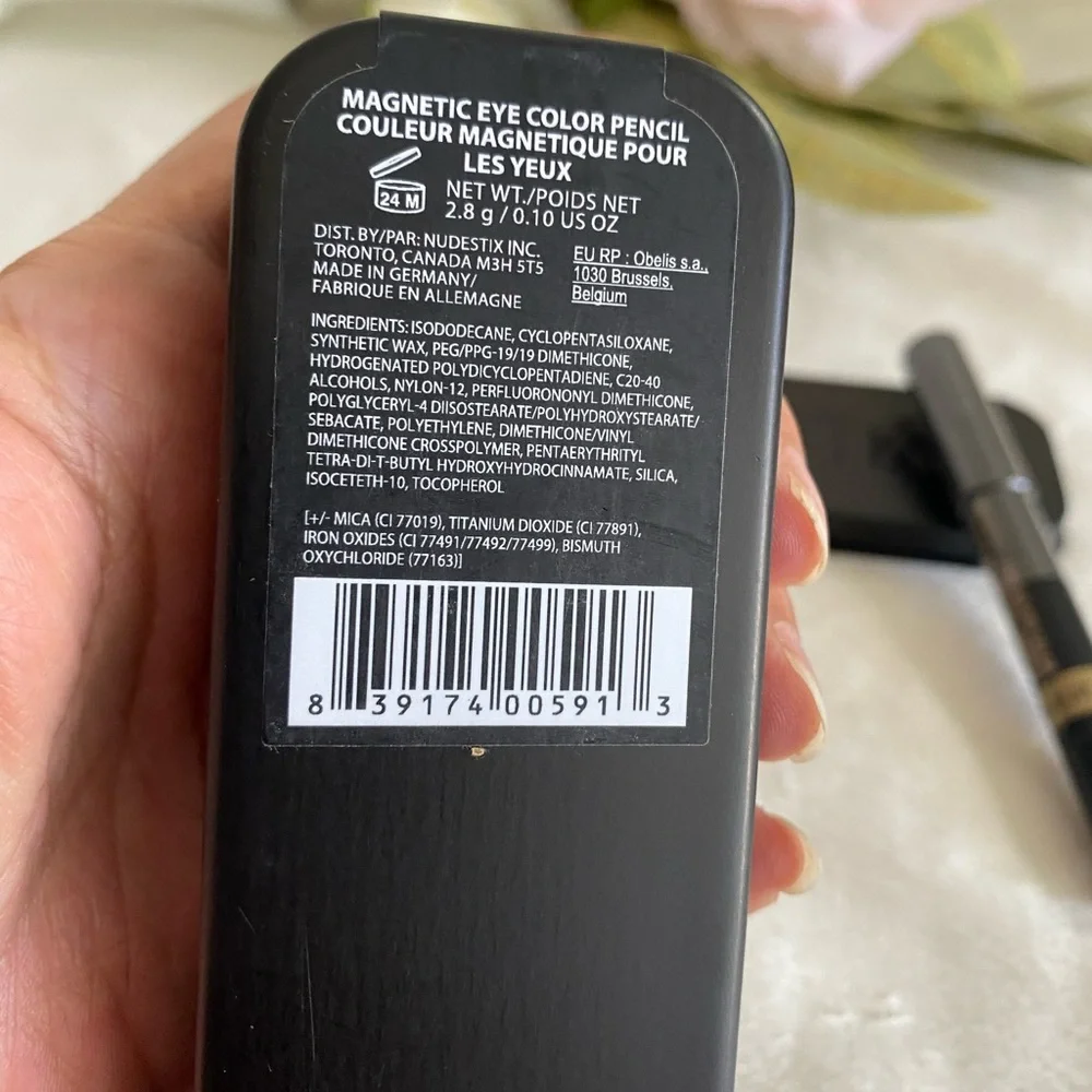Nudestix QUEEN Olive Eye Color Pencil WITH SHARPENER